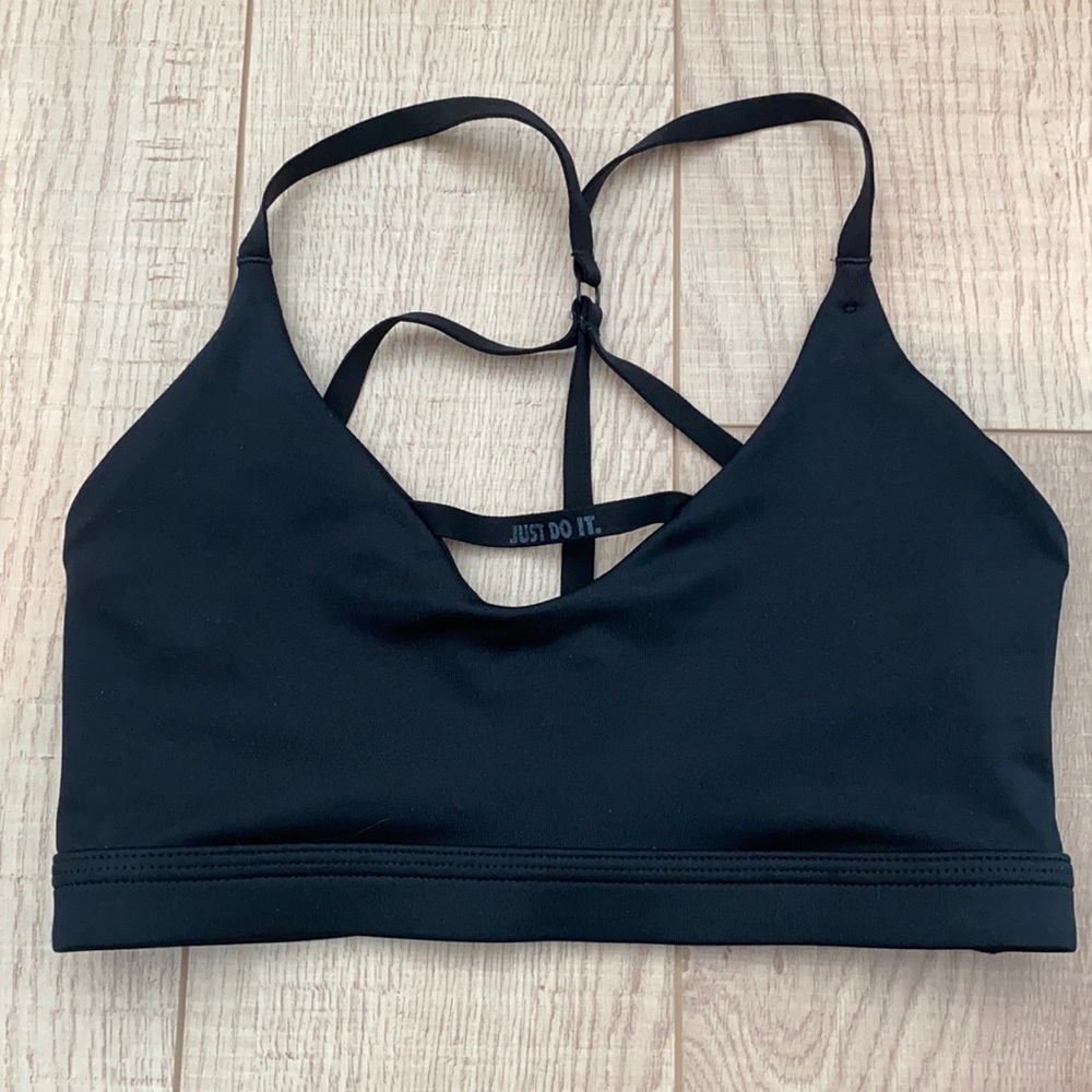 NIKE SPORTS BRA SIZE SM
